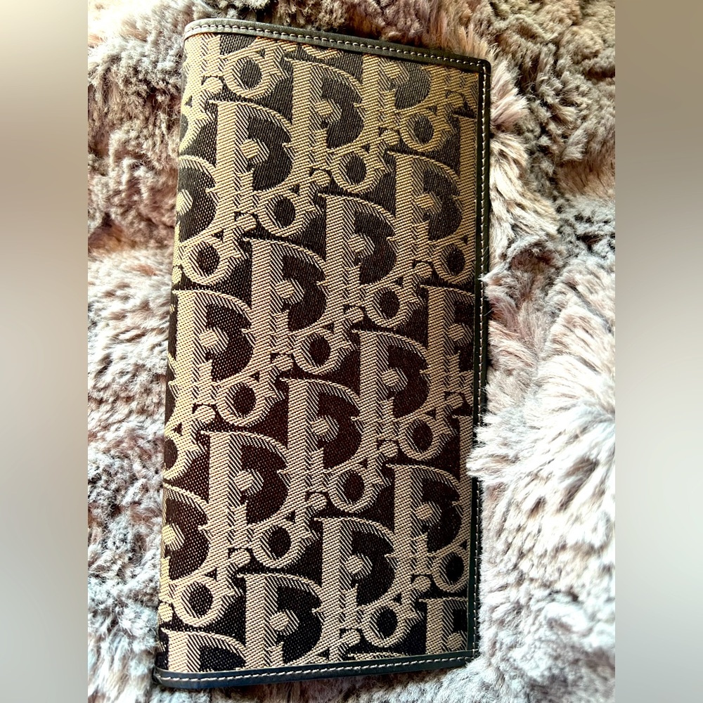 Dior oblique wallet